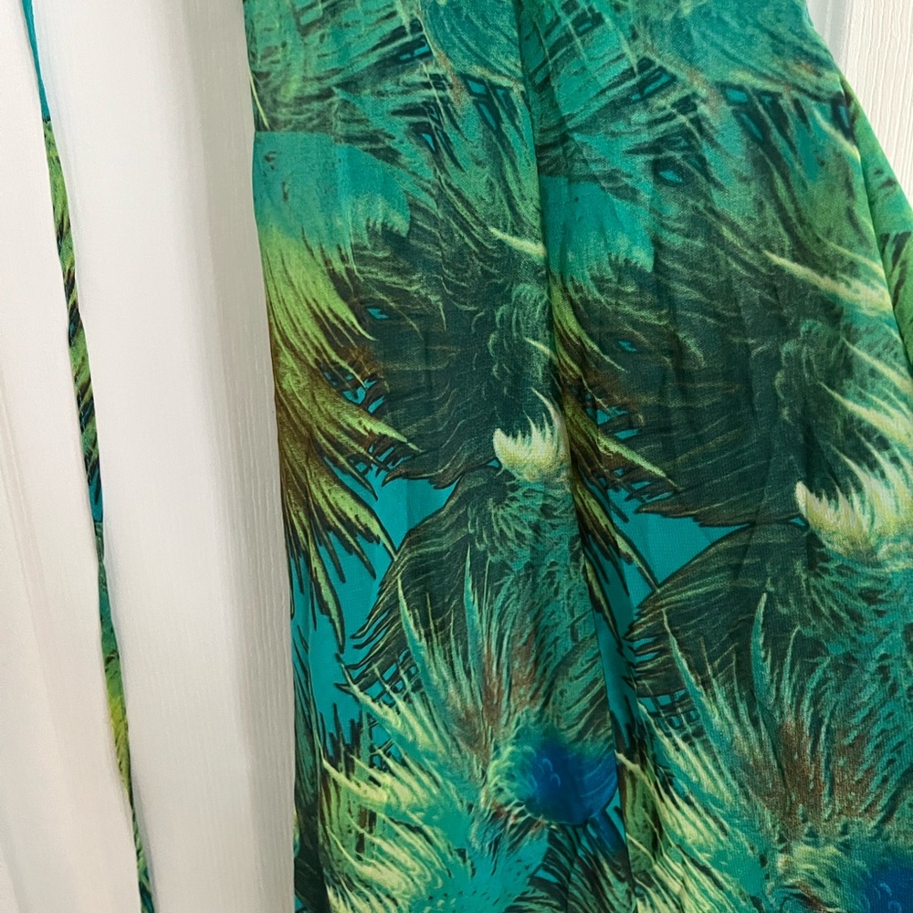Lulus tropical halter dress - Picture 3 of 4